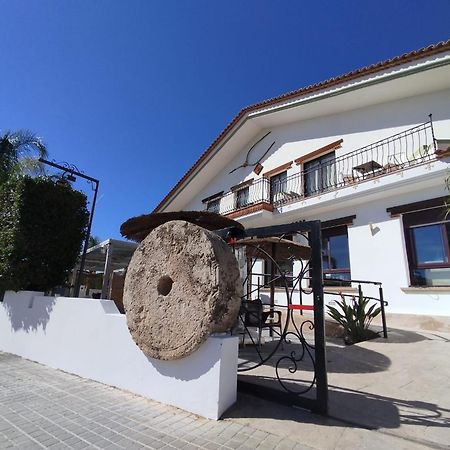 Hostal Espai Mediterrani Puebla de Vallbona Eksteriør bilde