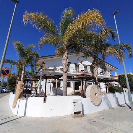Hostal Espai Mediterrani Puebla de Vallbona Eksteriør bilde