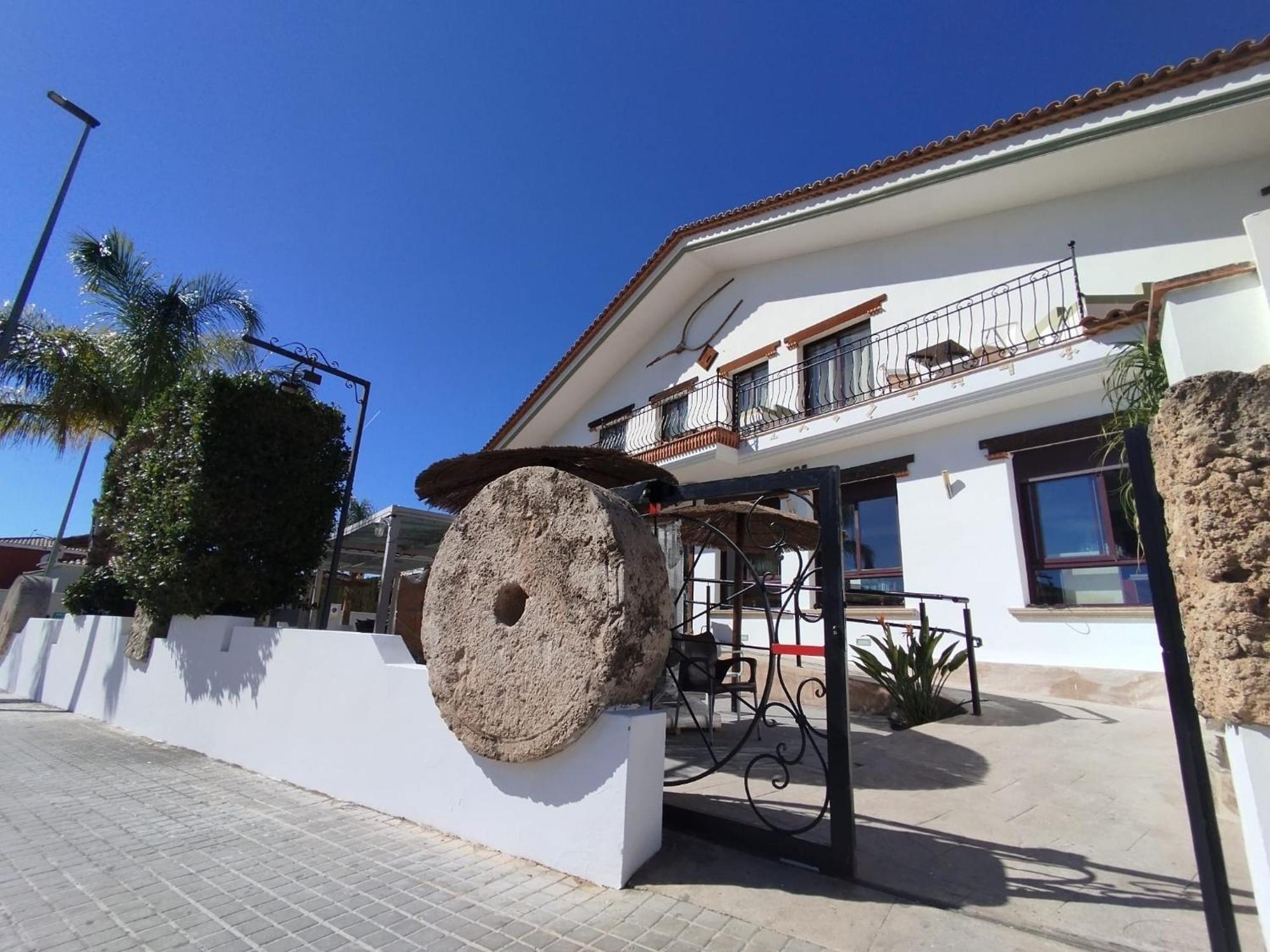 Hostal Espai Mediterrani Puebla de Vallbona Eksteriør bilde
